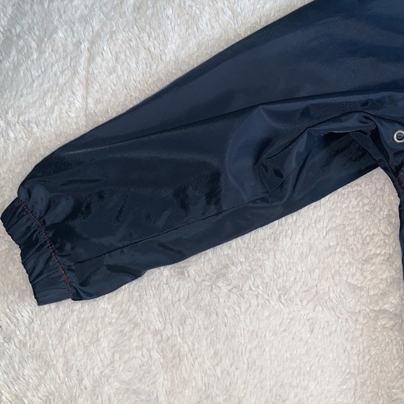 GAP Navy Blue and Red Windbreaker Jacket Hood 6/7 EUC - Picture 6 of 15